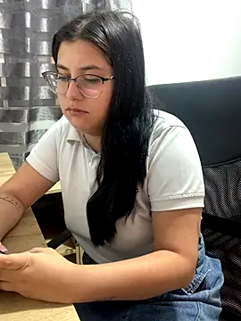 Velma star online show from September 26, 2025, 11:28 am