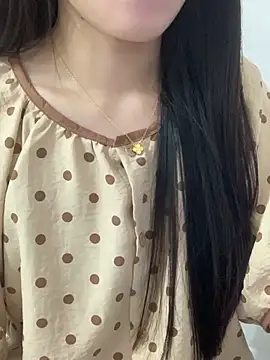 Snapshot of JennyQueen18 chatting on April 15, 2026, 6:30 am JennyQueen18 online show from April 15, 2026, 6:30 am