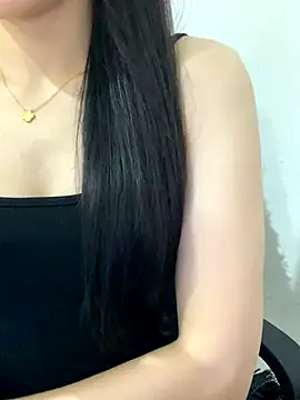 Snapshot of JennyQueen18 chatting on November 13, 2025, 4:38 am JennyQueen18 online show from November 13, 2025, 4:38 am