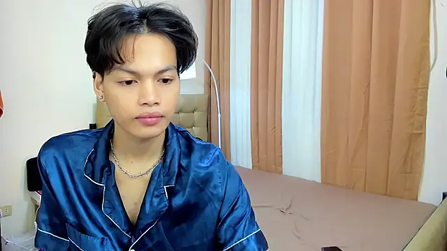 hotfreshdior online show from September 24, 2025, 6:47 pm