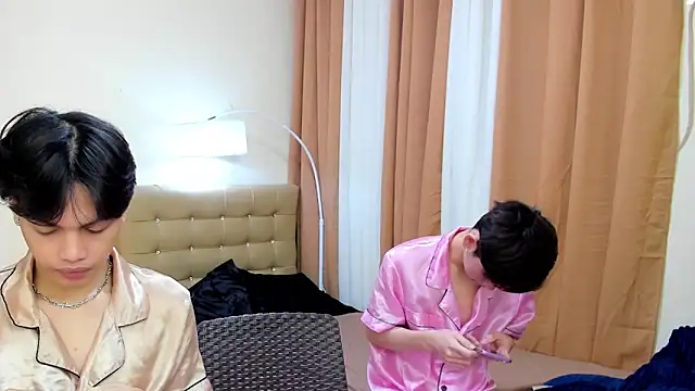 hotfreshdior online show from September 22, 2025, 6:47 pm