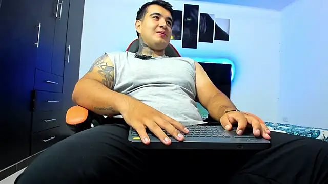 thiago  cp01 online show from February 7, 2026, 4:20 am