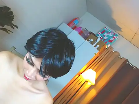 Snapshot of kittygurl124 chatting on December 21, 2025, 9:26 pm kittygurl124 online show from December 21, 2025, 9:26 pm