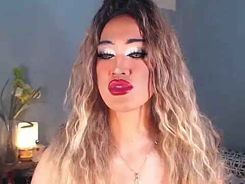 Snapshot of AleinaCroft chatting on December 5, 2025, 2:43 am AleinaCroft online show from December 5, 2025, 2:43 am