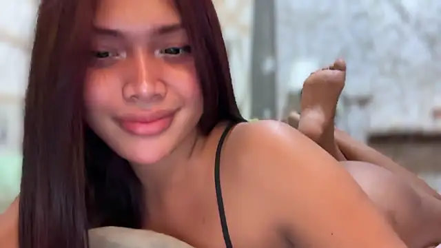 Yourbaby angelx online show from March 5, 2026, 5:53 pm