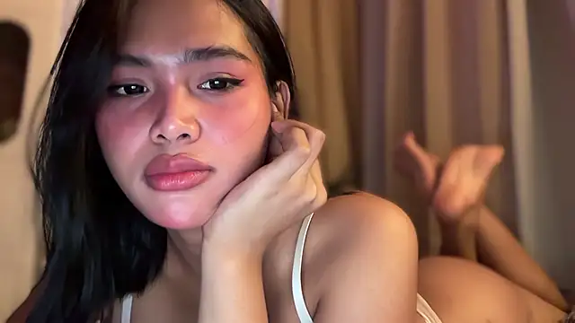 Snapshot of Yourbaby_angelx chatting on November 28, 2025, 6:24 am Yourbaby angelx online show from November 28, 2025, 6:24 am