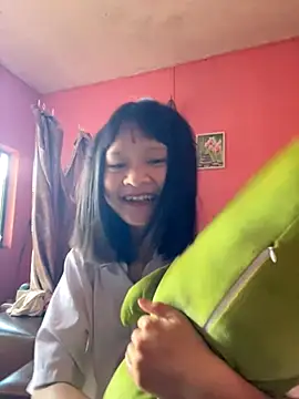 Snapshot of Daisy018 chatting on September 23, 2025, 6:42 am Daisy018 online show from September 23, 2025, 6:42 am