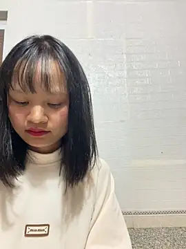 Snapshot of Daisy018 chatting on October 24, 2025, 6:12 am Daisy018 online show from October 24, 2025, 6:12 am