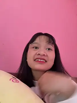 Snapshot of Daisy018 chatting on September 28, 2025, 3:35 am Daisy018 online show from September 28, 2025, 3:35 am