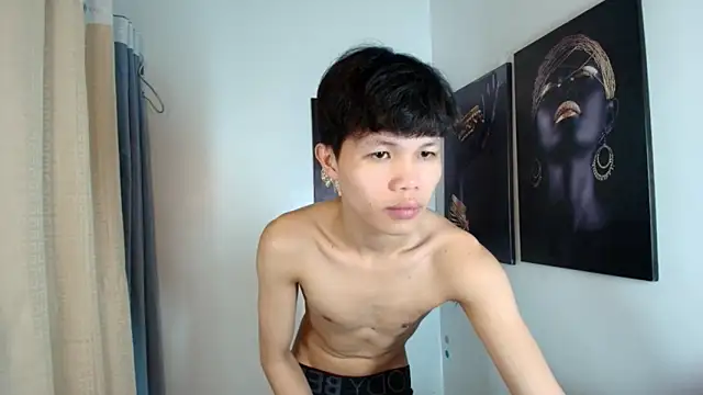 Snapshot of crazyasiantwink chatting on December 15, 2025, 5:19 pm crazyasiantwink online show from December 15, 2025, 5:19 pm