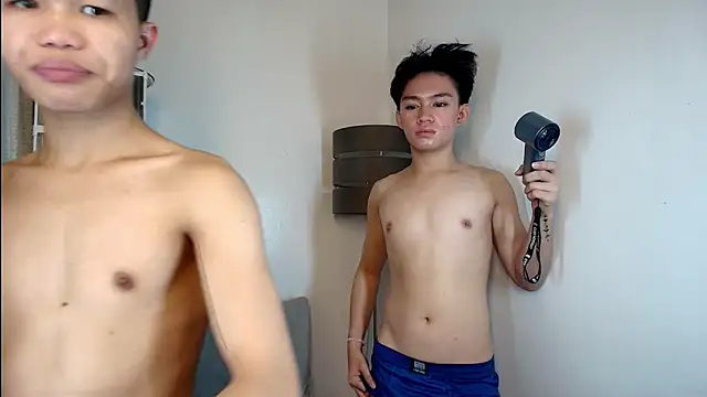 Snapshot of crazyasiantwink chatting on September 25, 2025, 5:46 am crazyasiantwink online show from September 25, 2025, 5:46 am