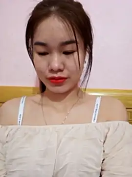 Baby-ladytits2025 online show from November 4, 2025, 2:48 am