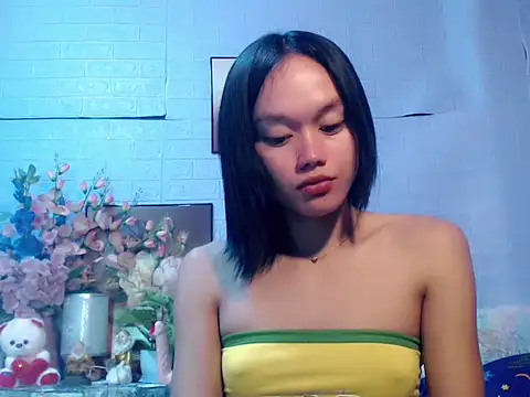 sexybabewarrior online show from May 13, 2026, 5:42 pm