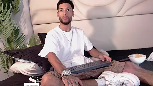 Thiagoferreti online show from April 11, 2026, 3:36 am