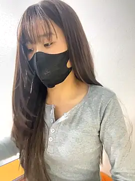 Lucy217 online show from December 5, 2025, 1:32 pm