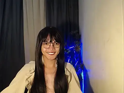 tscummeroverload4u online show from October 6, 2025, 5:24 pm