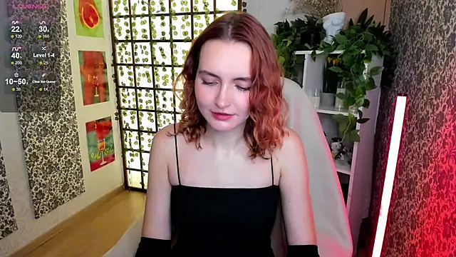 Snapshot of Elis_Cherry chatting on October 13, 2025, 2:02 am Elis Cherry online show from October 13, 2025, 2:02 am