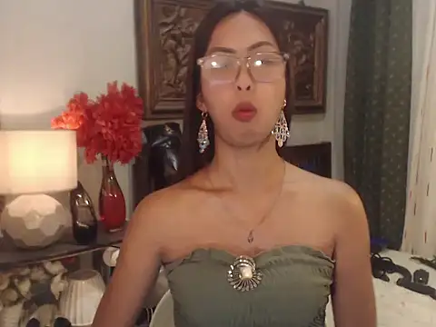 Nathalieheartt online show from July 28, 2026, 10:09 pm