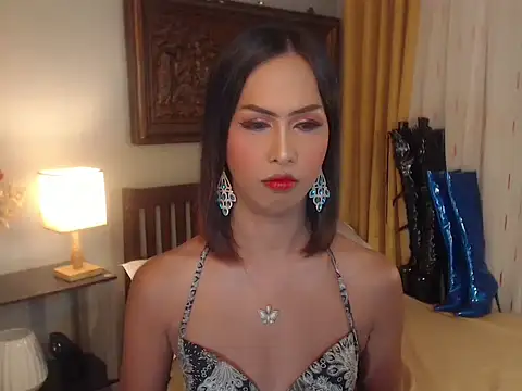 Nathalieheartt online show from October 8, 2025, 2:35 am