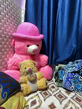 Snapshot of Hot_Jaanvi_ chatting on March 22, 2026, 3:24 pm Hot Jaanvi online show from March 22, 2026, 3:24 pm