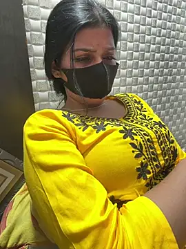 Snapshot of Hot_Jaanvi_ chatting on April 14, 2026, 6:02 pm Hot Jaanvi online show from April 14, 2026, 6:02 pm