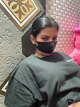 Snapshot of Hot_Jaanvi_ chatting on March 23, 2026, 3:28 am Hot Jaanvi online show from March 23, 2026, 3:28 am