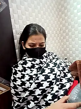 Snapshot of Hot_Jaanvi_ chatting on November 25, 2025, 4:35 am Hot Jaanvi online show from November 25, 2025, 4:35 am