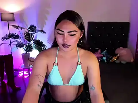 Unique Maya online show from April 9, 2026, 2:13 am