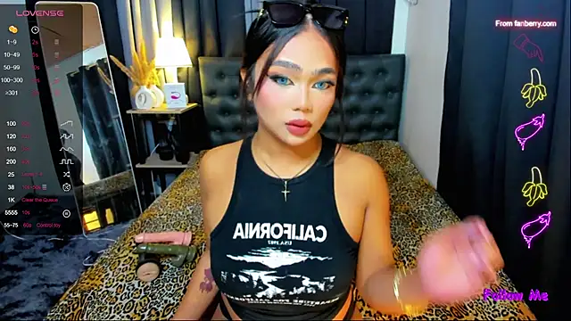 Snapshot of ScarletgraysonX chatting on September 25, 2025, 4:18 am ScarletgraysonX online show from September 25, 2025, 4:18 am