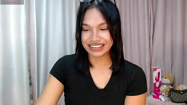 Snapshot of Herbielustts chatting on November 27, 2025, 1:44 pm Herbielustts online show from November 27, 2025, 1:44 pm