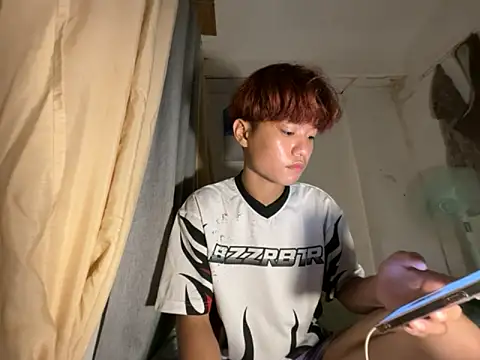 Snapshot of ur_little_secret chatting on November 25, 2025, 2:17 pm ur little secret online show from November 25, 2025, 2:17 pm