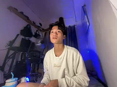 Snapshot of ur_little_secret chatting on December 21, 2025, 3:57 pm ur little secret online show from December 21, 2025, 3:57 pm