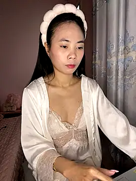 Snapshot of Dau-Tayy chatting on November 25, 2025, 6:58 am Dau-Tayy online show from November 25, 2025, 6:58 am