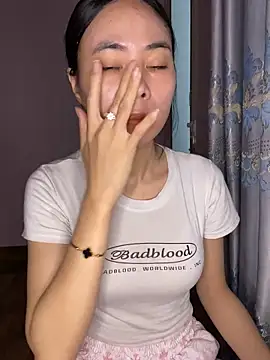 Snapshot of Dau-Tayy chatting on December 21, 2025, 9:22 am Dau-Tayy online show from December 21, 2025, 9:22 am