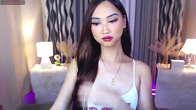 Kiah Wyatt online show from November 6, 2025, 5:00 am