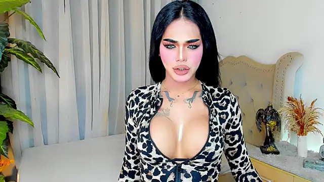 MochaliciousTransOnTop online show from March 7, 2026, 4:19 am