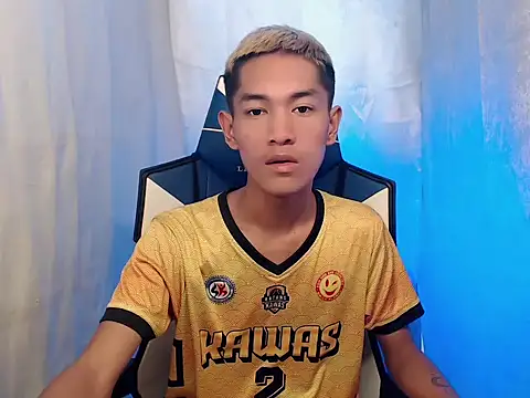 Snapshot of riks_tyler chatting on December 18, 2025, 4:06 am riks tyler online show from December 18, 2025, 4:06 am