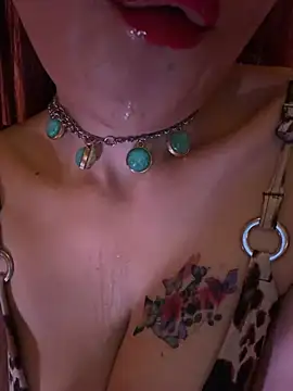 Snapshot of Miss_June666 chatting on July 5, 2026, 5:31 pm Miss June666 online show from July 5, 2026, 5:31 pm