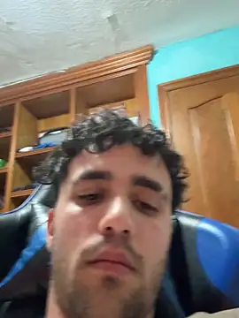 aavrdvh33 online show from April 7, 2026, 1:07 am