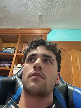 aavrdvh33 online show from April 2, 2026, 9:21 pm