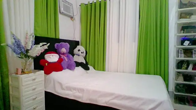 EstellaStarXxx online show from November 11, 2025, 3:51 pm