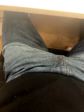 Snapshot of Big_Nick00 chatting on November 7, 2025, 3:27 pm Big Nick00 online show from November 7, 2025, 3:27 pm