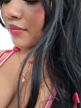 Snapshot of Michell_em chatting on February 25, 2026, 6:08 pm Michell em online show from February 25, 2026, 6:08 pm