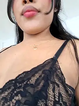 Snapshot of Michell_em chatting on February 27, 2026, 6:52 pm Michell em online show from February 27, 2026, 6:52 pm