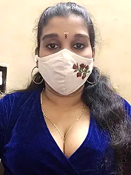 amelia-rani online show from April 18, 2026, 7:18 pm