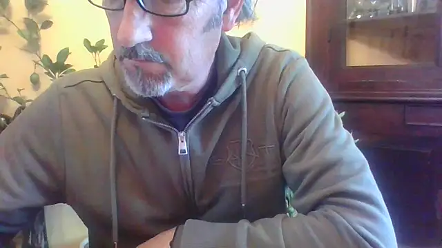 Snapshot of nastro1967 chatting on November 29, 2025, 2:06 pm nastro1967 online show from November 29, 2025, 2:06 pm