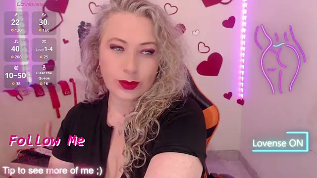 sofiacurvy 45 online show from November 13, 2025, 9:51 pm