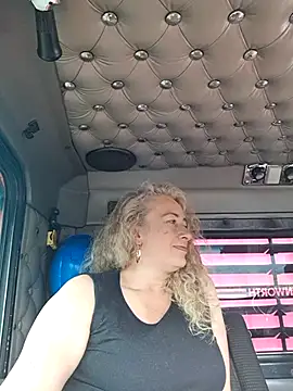 Snapshot of sofiacurvy_45 chatting on March 14, 2026, 12:44 pm sofiacurvy 45 online show from March 14, 2026, 12:44 pm