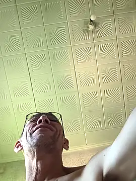 Snapshot of Tinh0t chatting on February 28, 2026, 12:16 pm Tinh0t online show from February 28, 2026, 12:16 pm