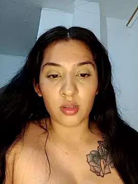 Snapshot of VALENTINA_ROUSE_ chatting on December 22, 2025, 2:33 am VALENTINA ROUSE online show from December 22, 2025, 2:33 am